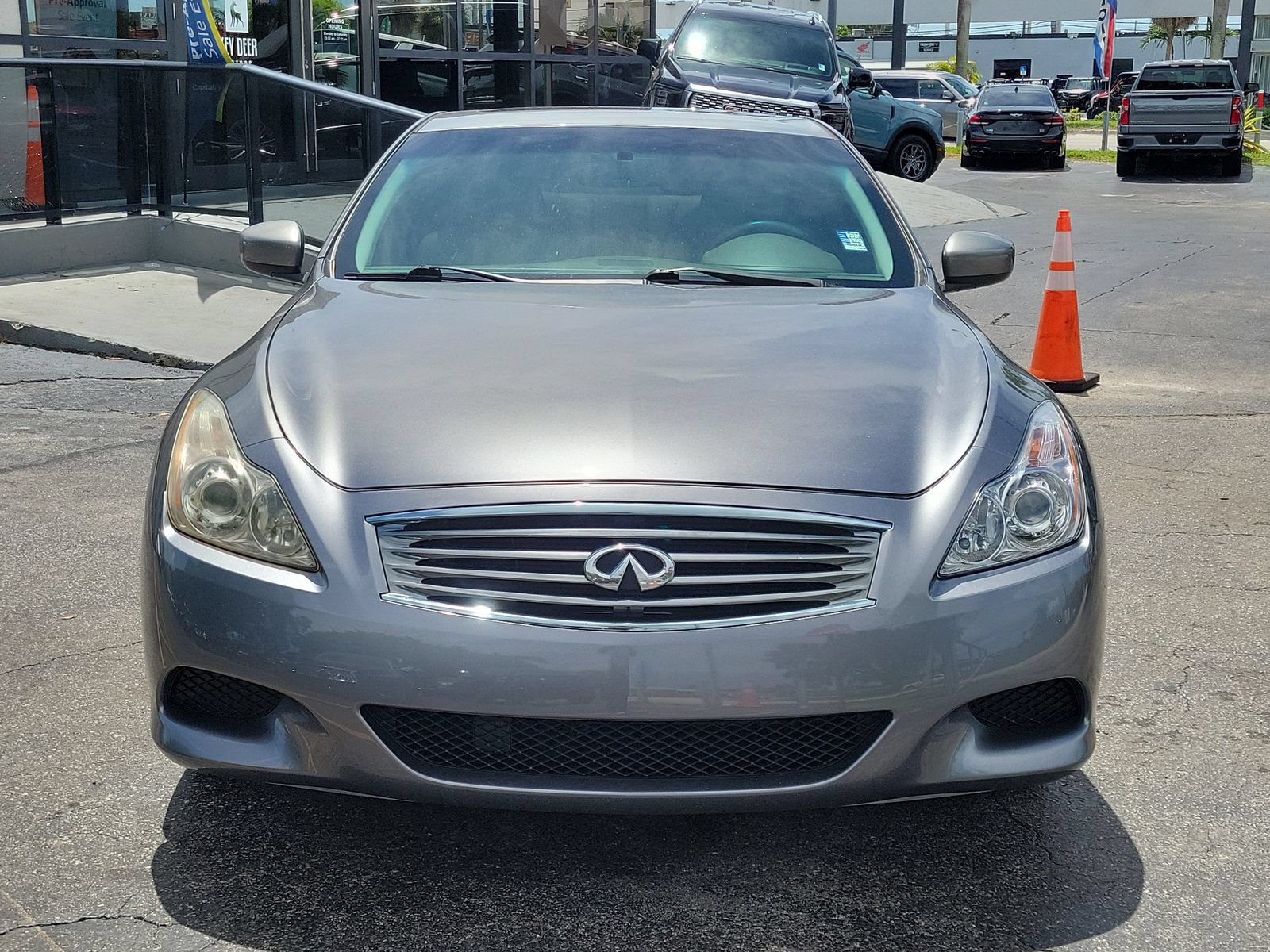 Used 2010 INFINITI G37 Journey w/ Premium Pkg RWD image 2