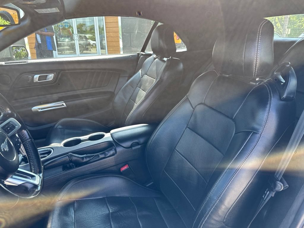 Used 2020 Ford Mustang Premium RWD image 21
