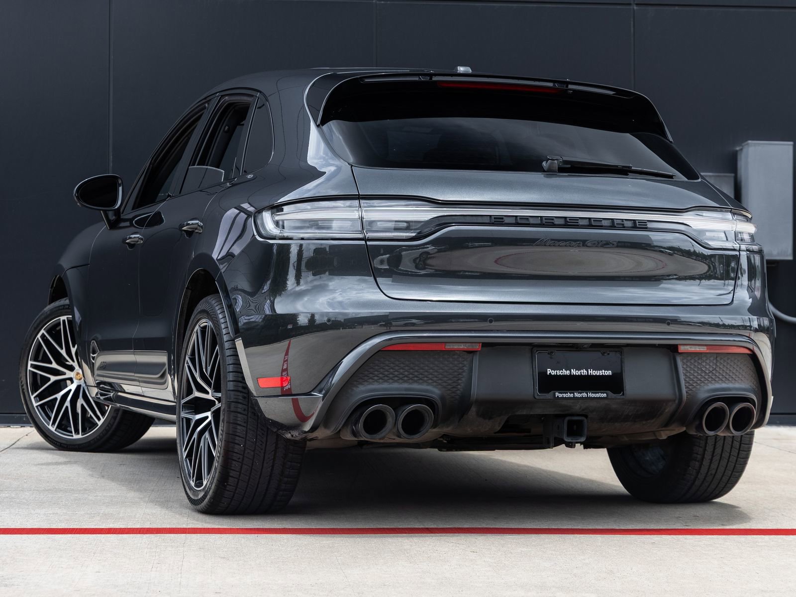 Used 2024 Porsche Macan GTS AWD/4WD image 3