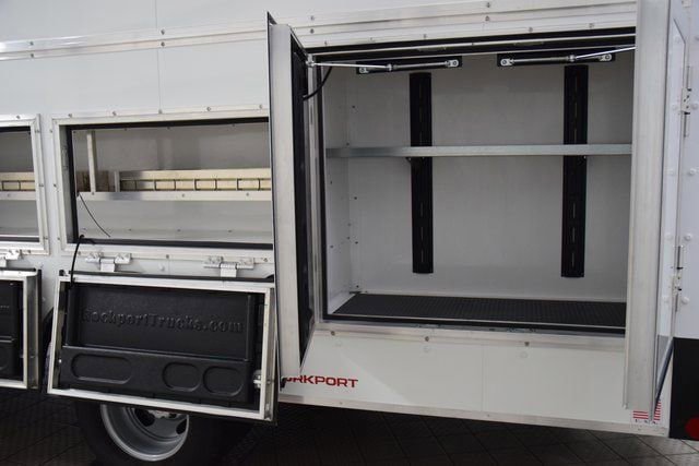 New 2025 Chevrolet Express 4500 w/ Power Convenience Package RWD image 33