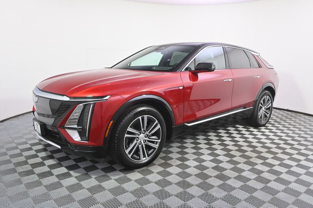 New 2026 Cadillac Lyriq Luxury w/ LPO, Floor Liner Package AWD/4WD image 2