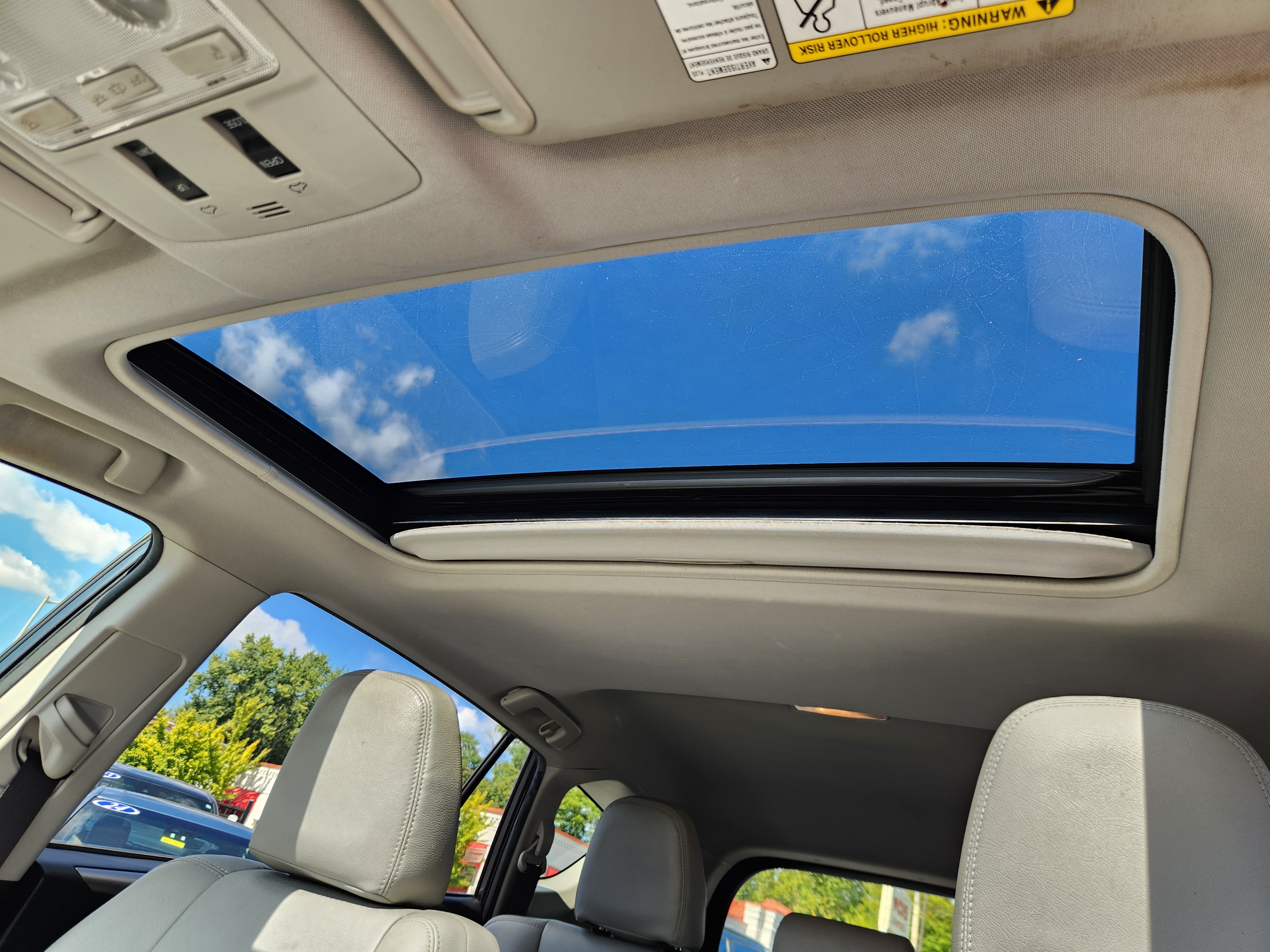 Used 2014 Toyota RAV4 XLE AWD/4WD image 15