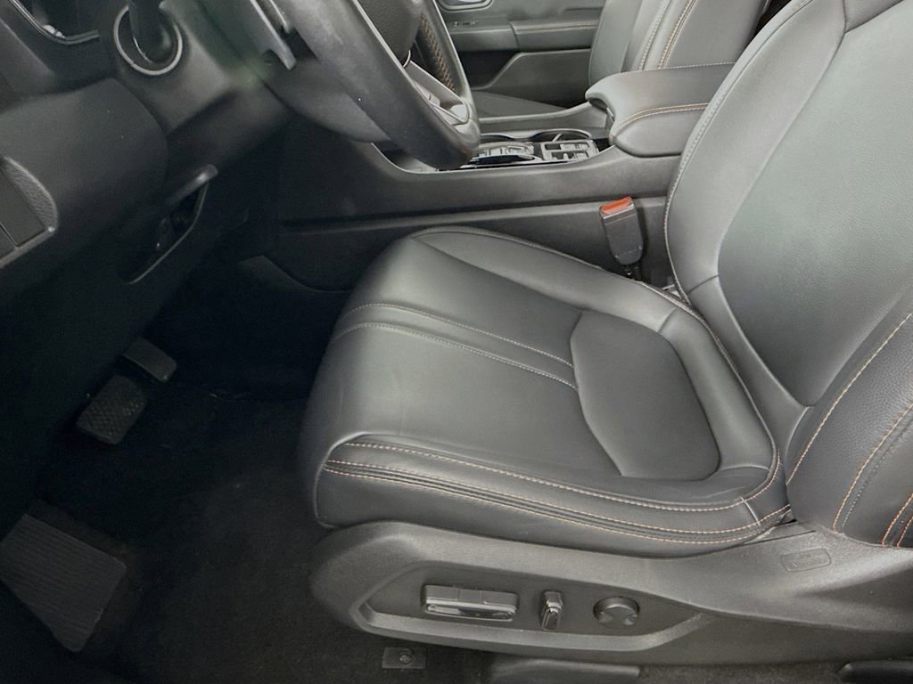 Used 2023 Honda Pilot TrailSport image 34