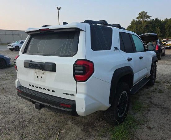 Used 2025 Toyota 4Runner TRD Off-Road AWD/4WD image 3