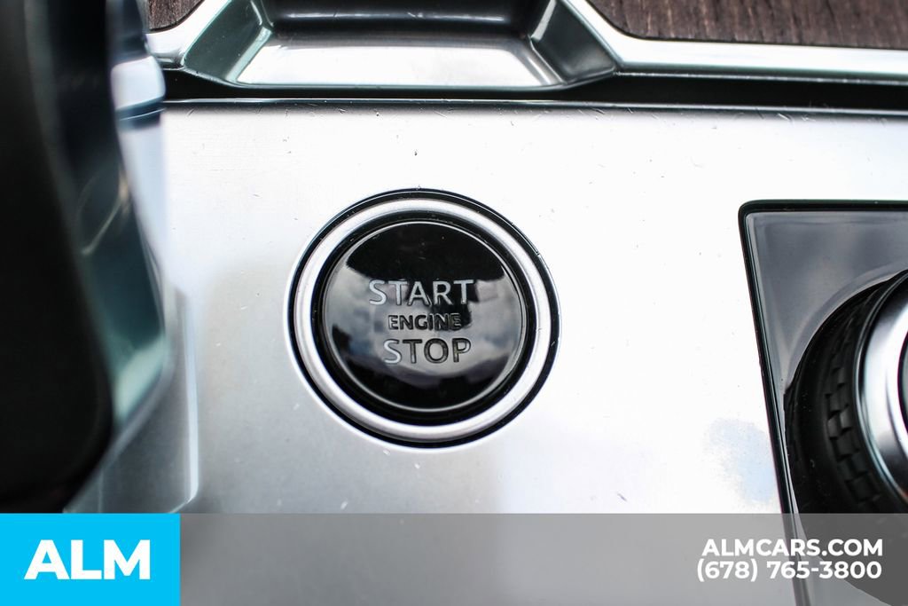 Used 2023 Land Rover Range Rover SE image 29