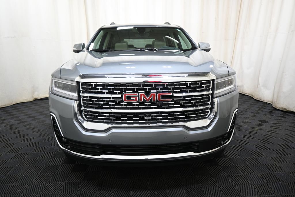 Used 2023 GMC Acadia Denali w/ Denali Technology Package image 2
