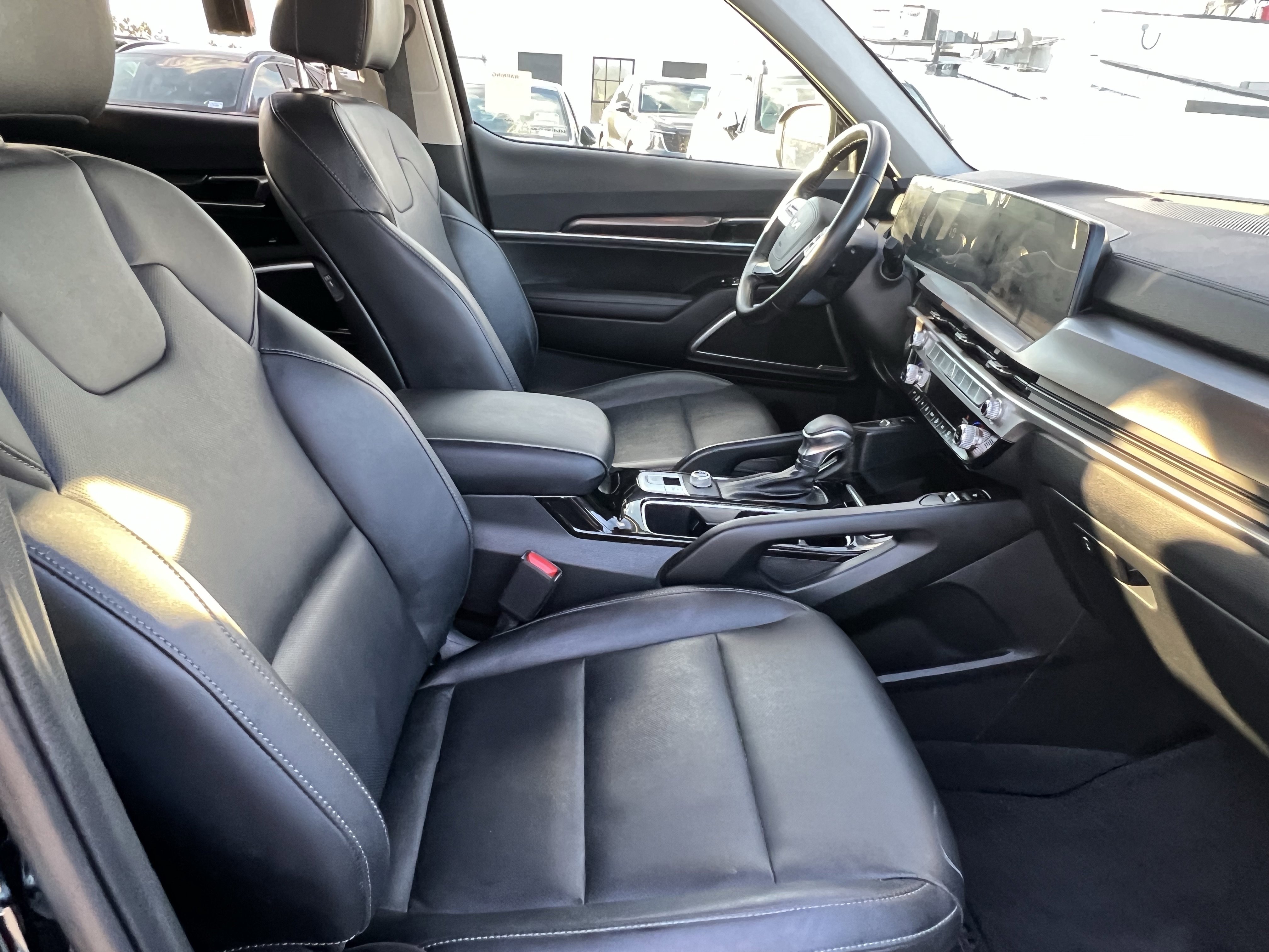 Certified 2023 Kia Telluride S image 13