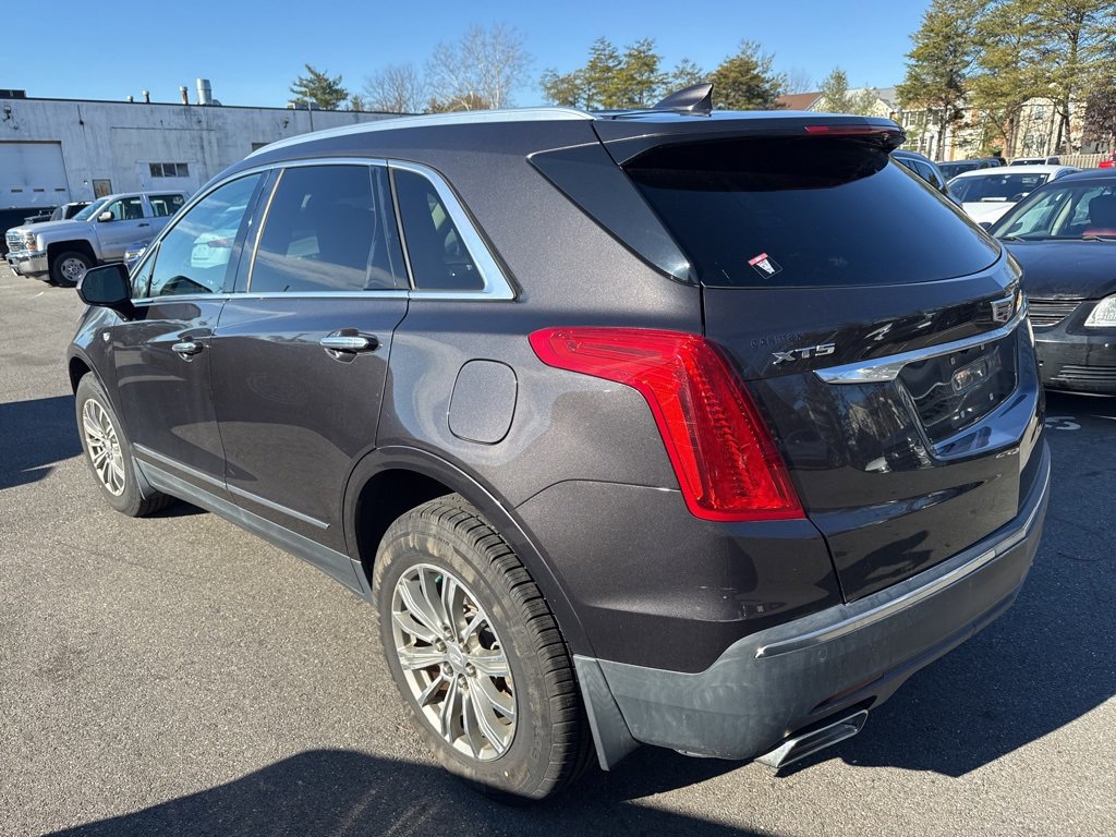 Used 2017 Cadillac XT5 Luxury w/ Driver Awareness Package image 5