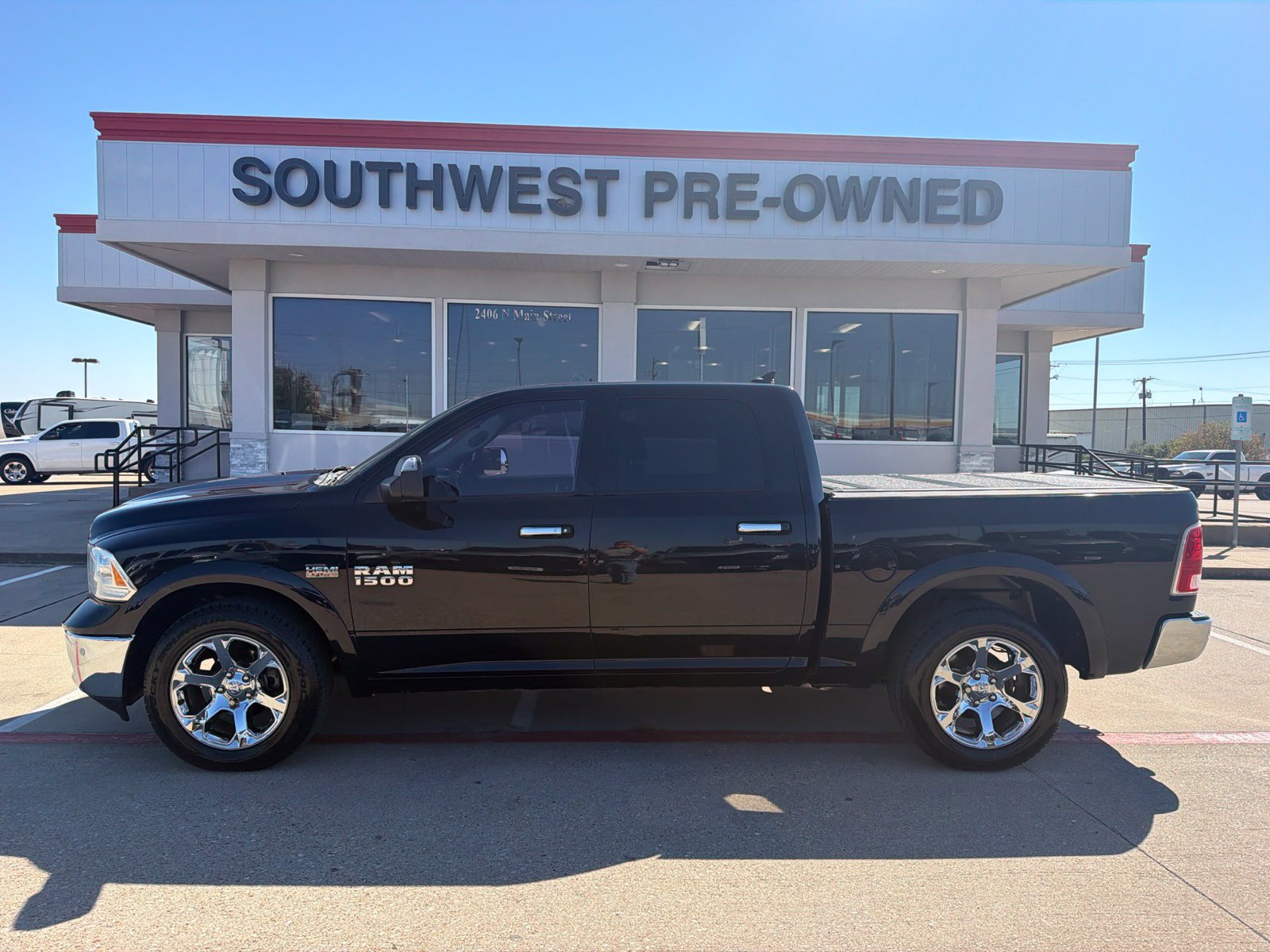 Used 2014 RAM 1500 Laramie w/ Convenience Group RWD image 8