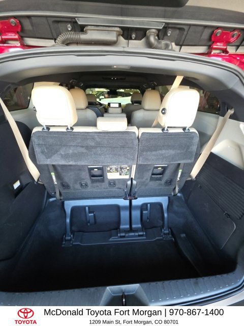 Used 2021 Toyota Sienna XLE FWD image 18