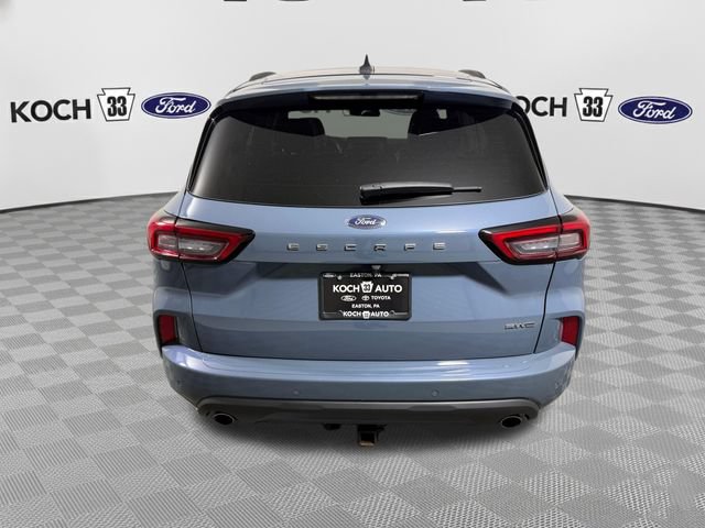 Used 2023 Ford Escape ST-Line w/ Tech Pack #1 AWD/4WD image 7
