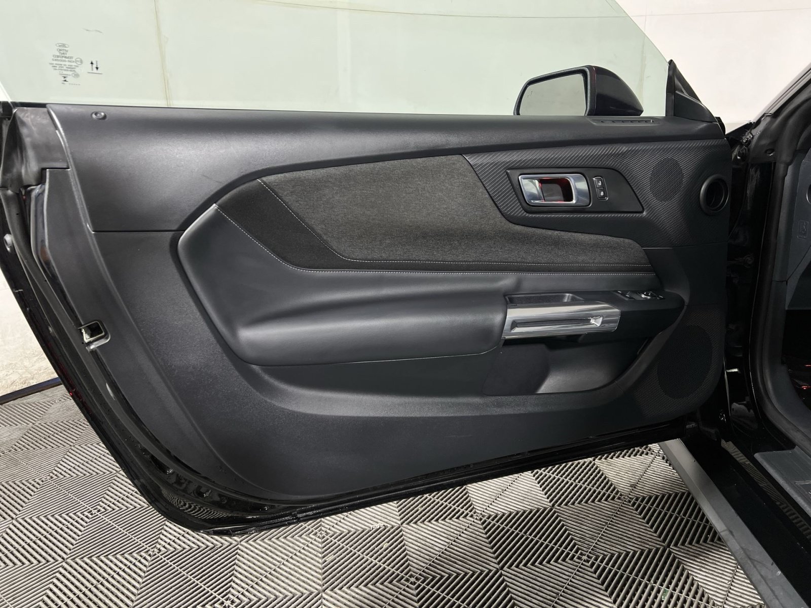Used 2024 Ford Mustang GT RWD image 14