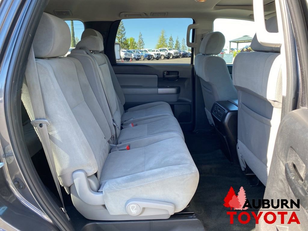 Used 2015 Toyota Sequoia SR5 RWD image 20
