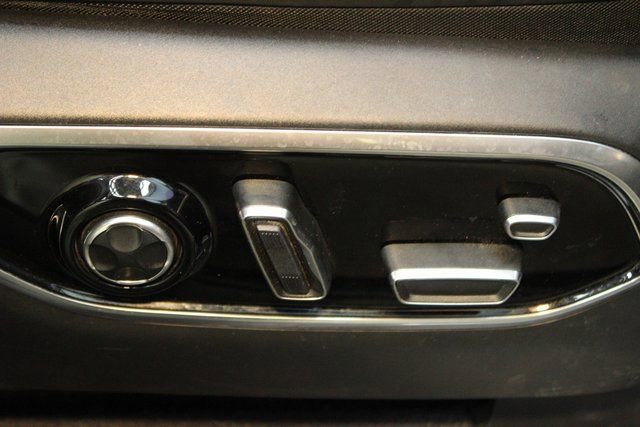 Used 2021 Jeep Grand Cherokee L Summit w/ Luxury Tech Group V image 11