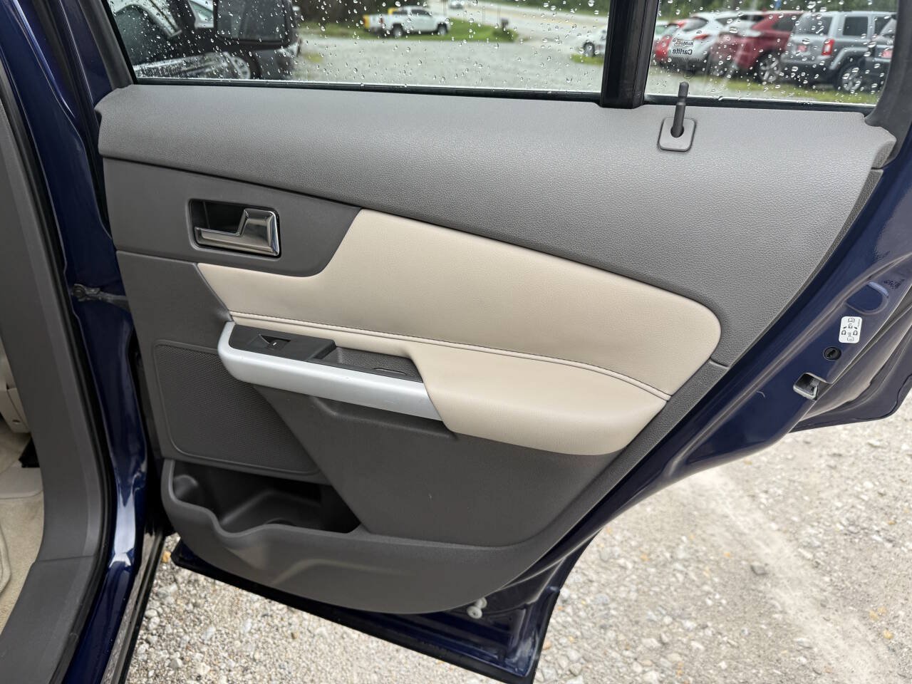 Used 2011 Ford Edge Limited w/ 302A Rapid Spec Order Code FWD image 15