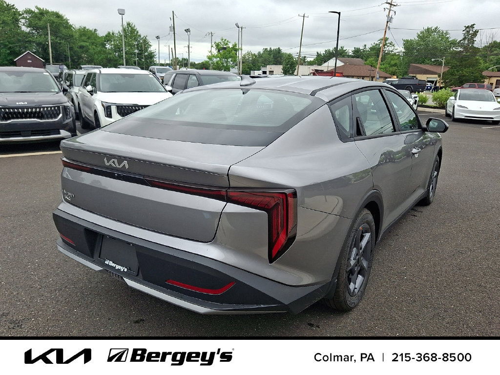 New 2026 Kia K4 FWD image 3
