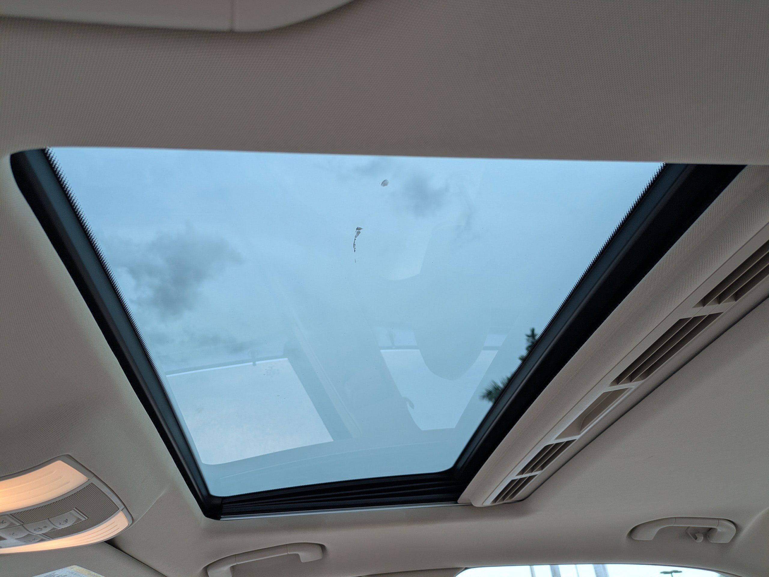 Used 2016 Mercedes-Benz E 350 4MATIC Sedan image 18