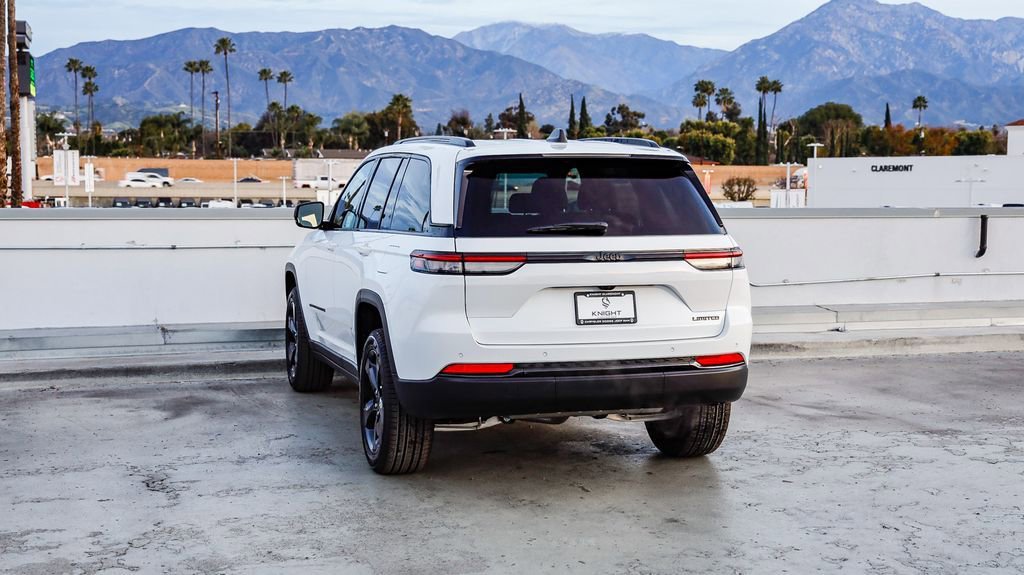 New 2025 Jeep Grand Cherokee Limited w/ Black Appearance Package image 7