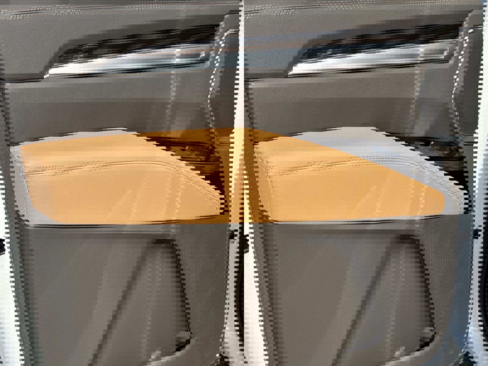 New 2025 Cadillac Escalade ESV Premium Luxury image 12