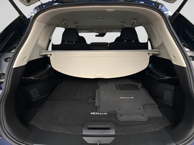 Used 2019 Nissan Rogue SV AWD/4WD image 16