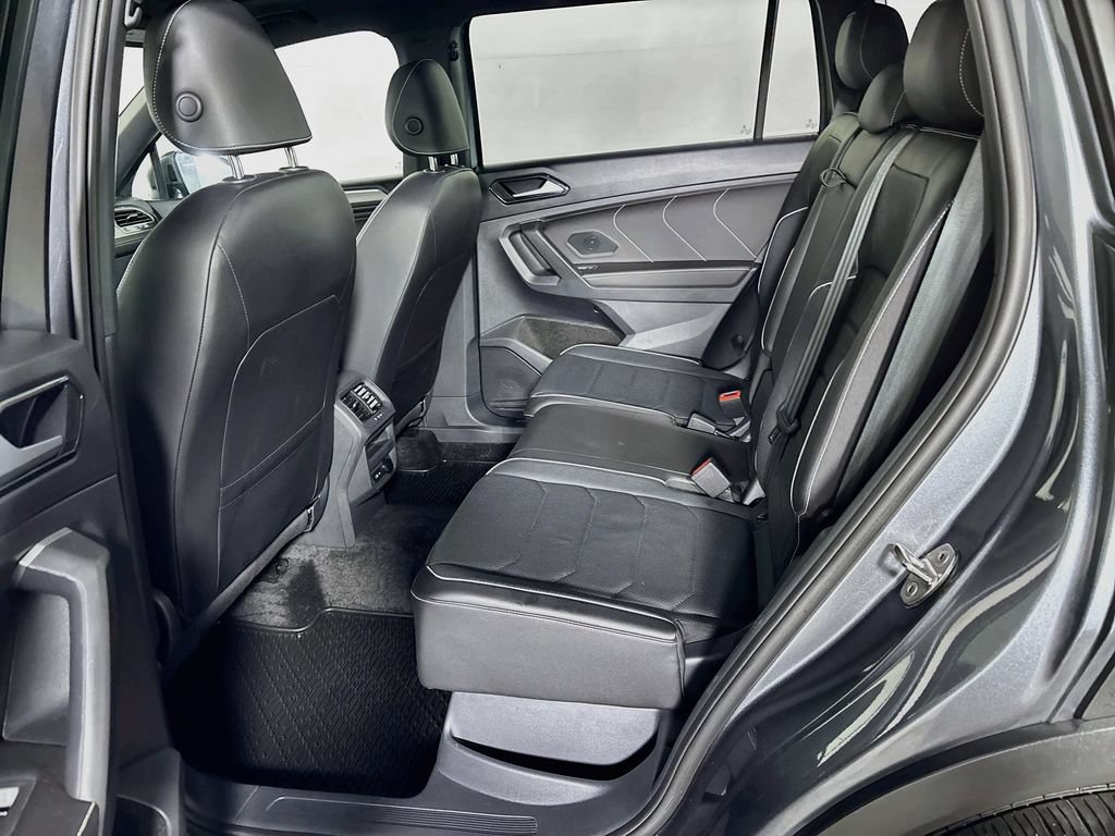 Certified 2023 Volkswagen Tiguan SEL R-Line AWD/4WD image 22