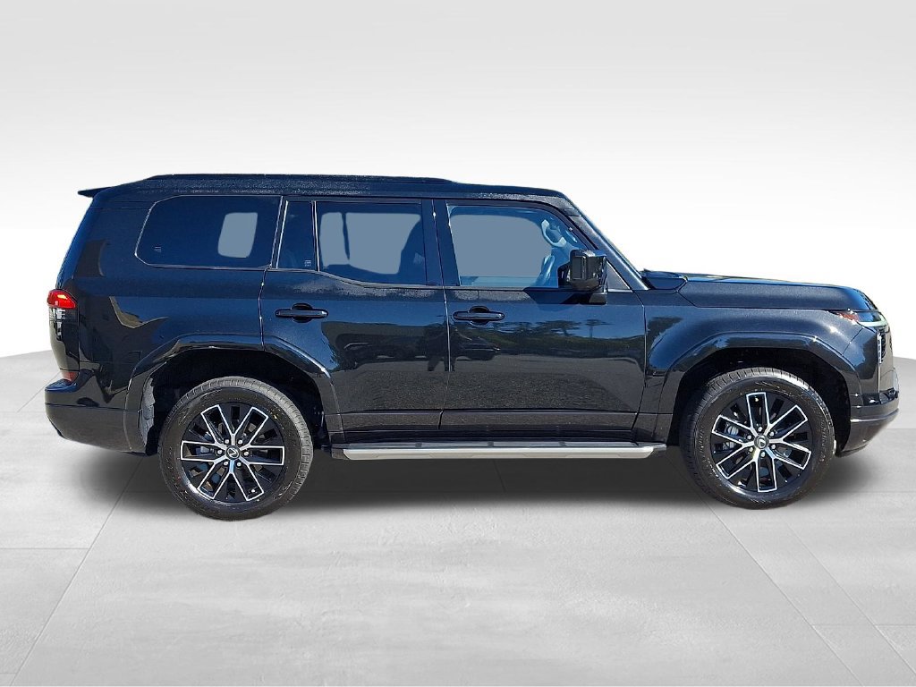 Used 2024 Lexus GX 550 w/ Accessory Package (Z1) AWD/4WD image 7