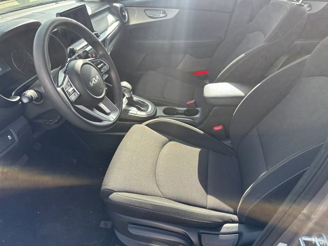 Used 2024 Kia Forte LXS image 9