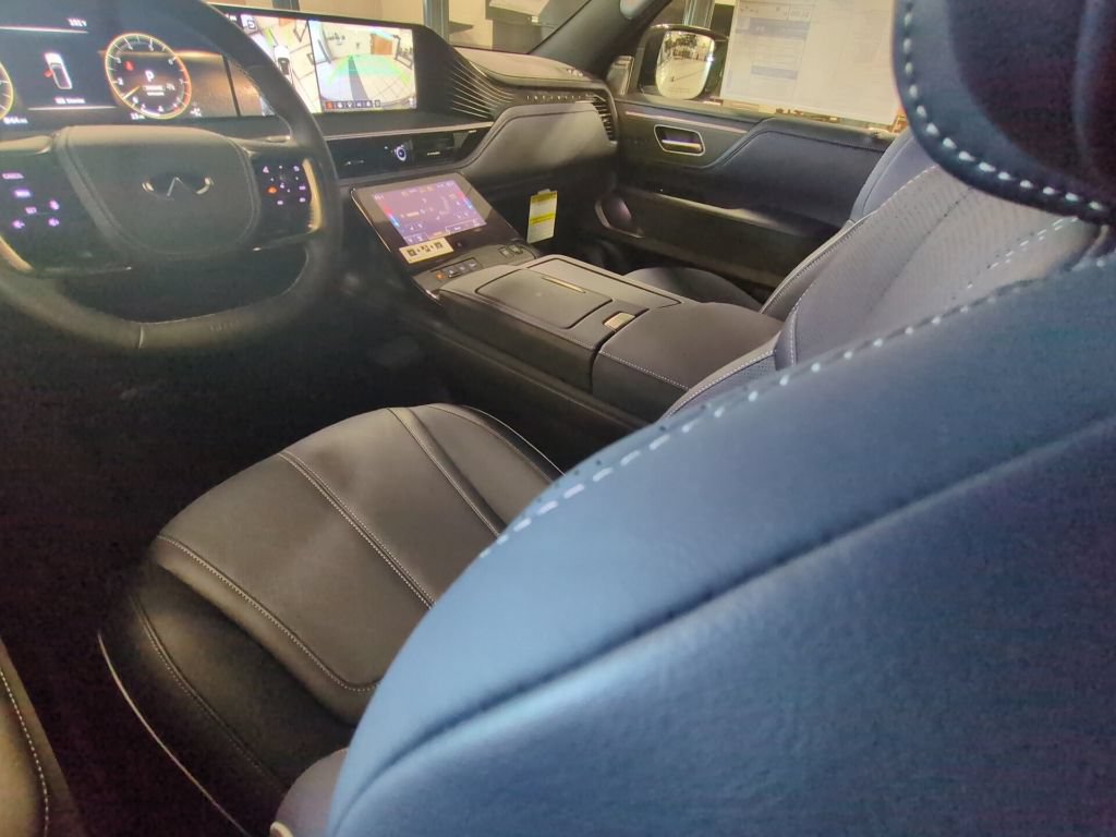 New 2027 INFINITI QX80 Sensory w/ Sport Exterior Package AWD/4WD image 20
