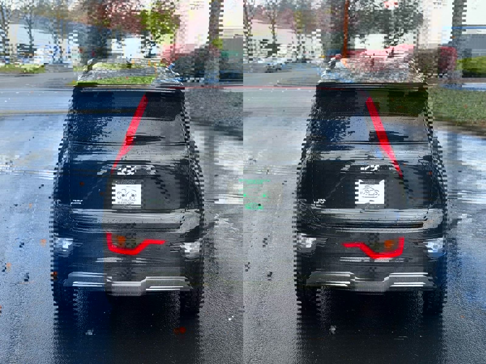 Used 2023 Kia Niro Wind w/ Wind Preserve Package FWD image 6