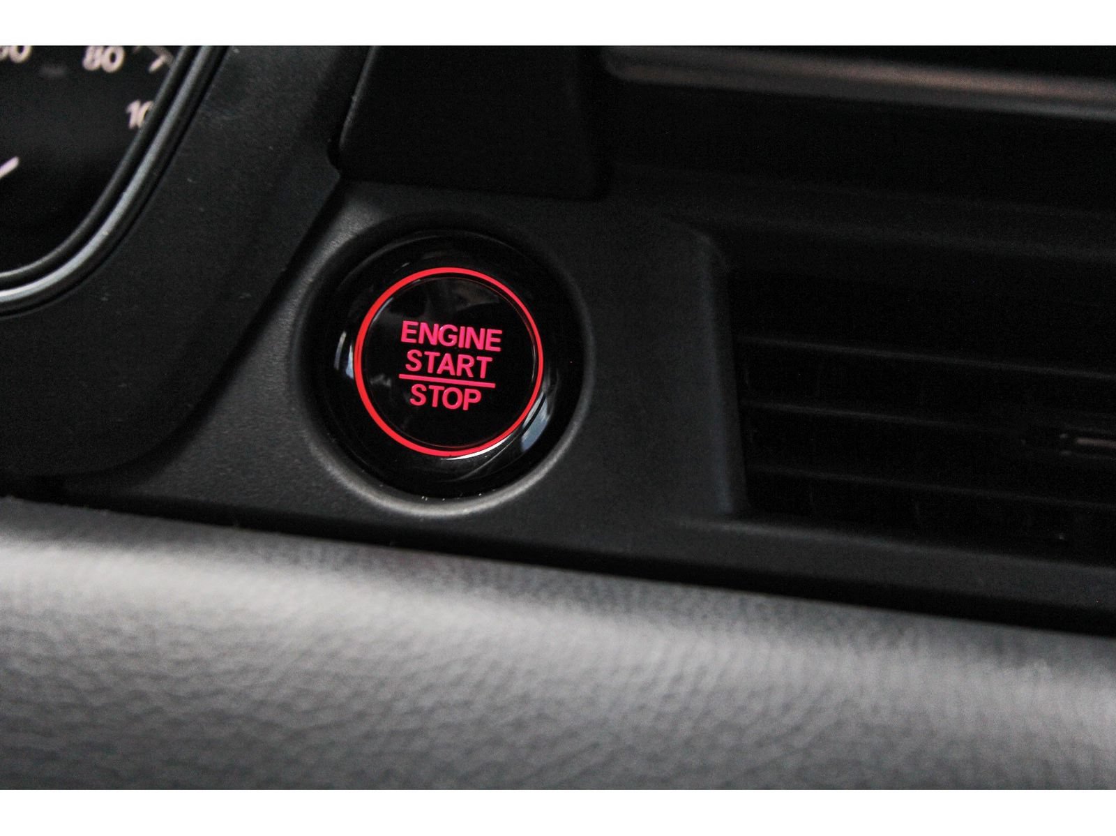 Used 2024 Honda Pilot TrailSport image 19