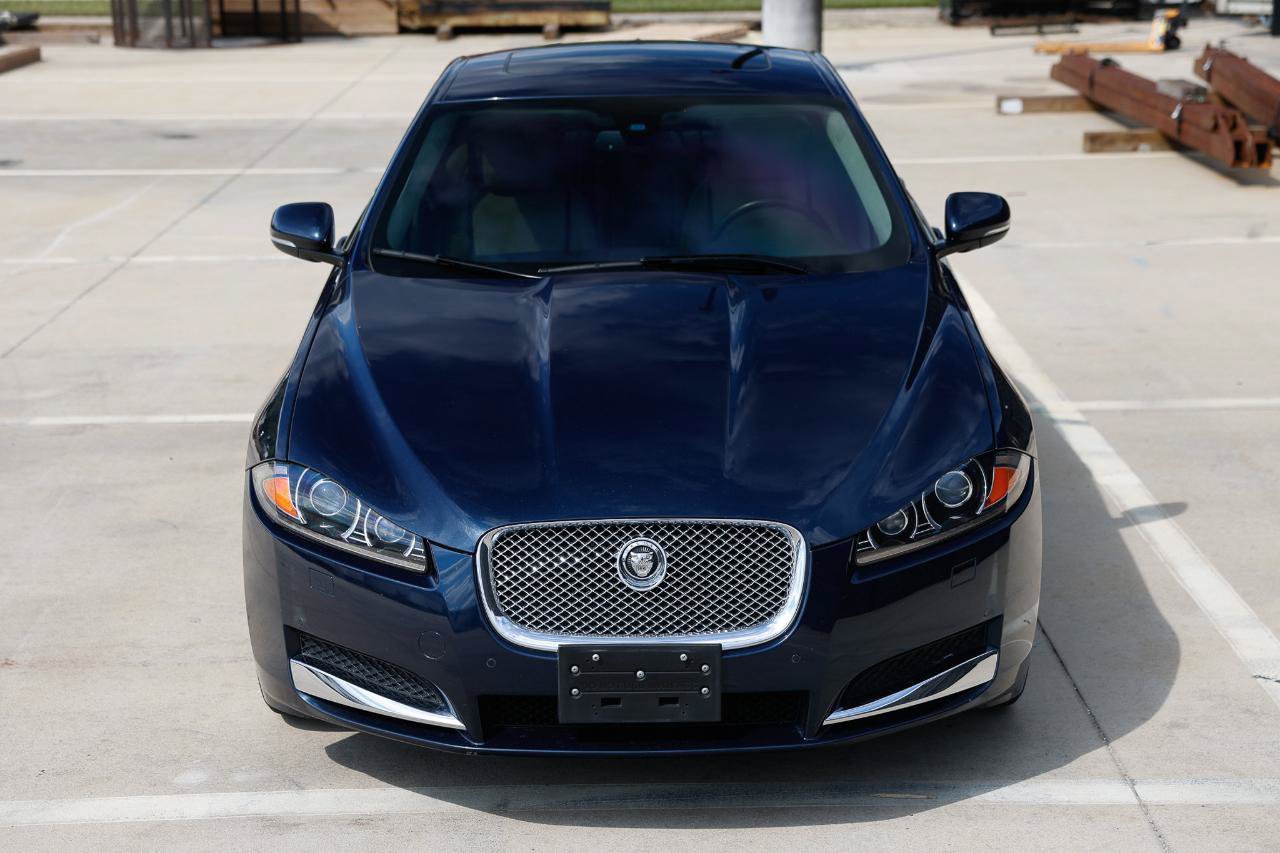 Used 2012 Jaguar XF Portfolio RWD image 19