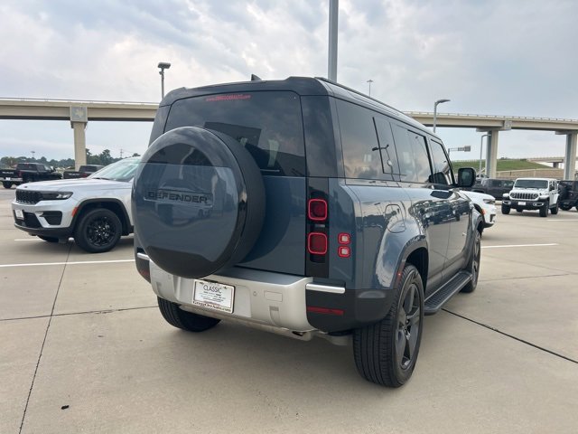 Used 2024 Land Rover Defender 110 S image 13