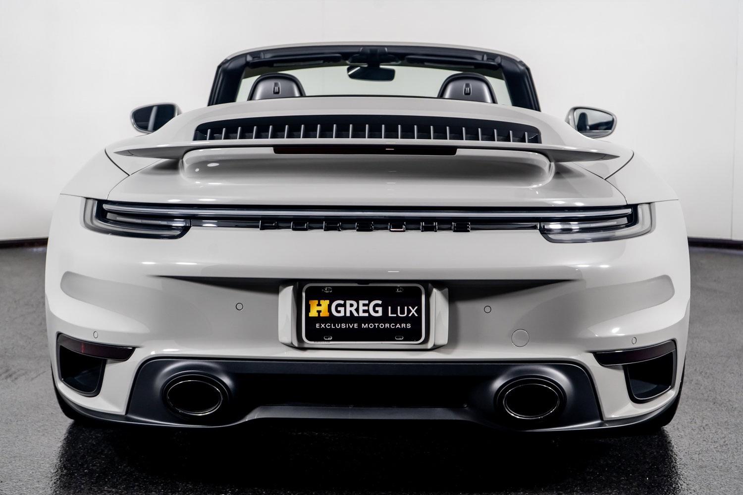 Used 2022 Porsche 911 Turbo image 12