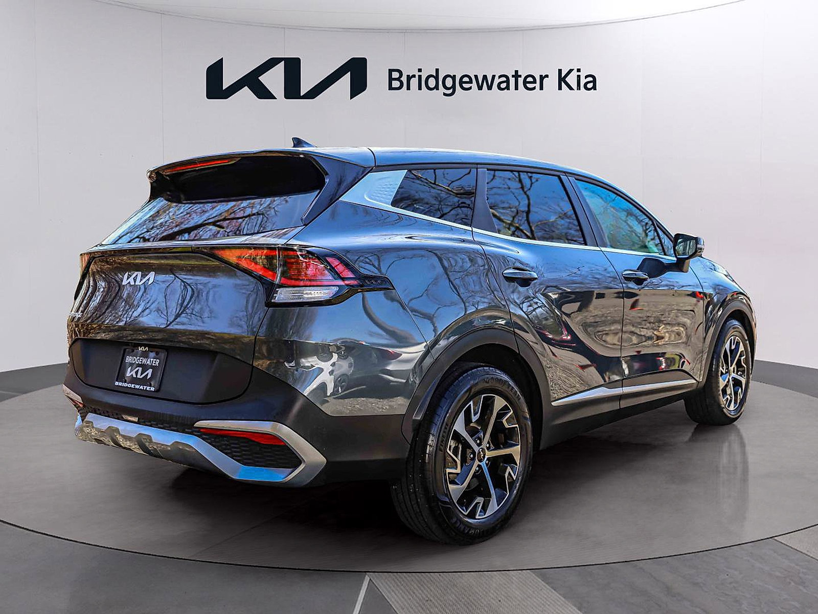 Certified 2024 Kia Sportage EX FWD image 6