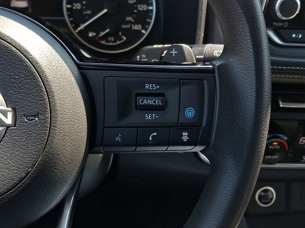 Used 2023 Nissan Rogue SV image 21