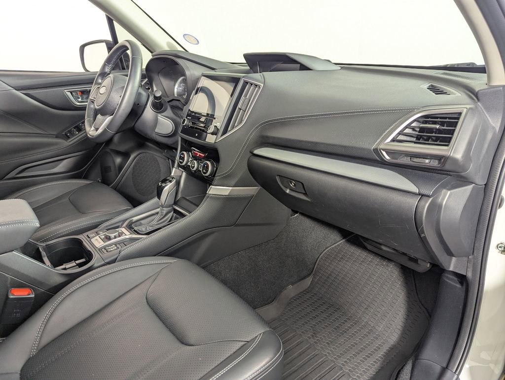 Used 2020 Subaru Forester Limited image 35