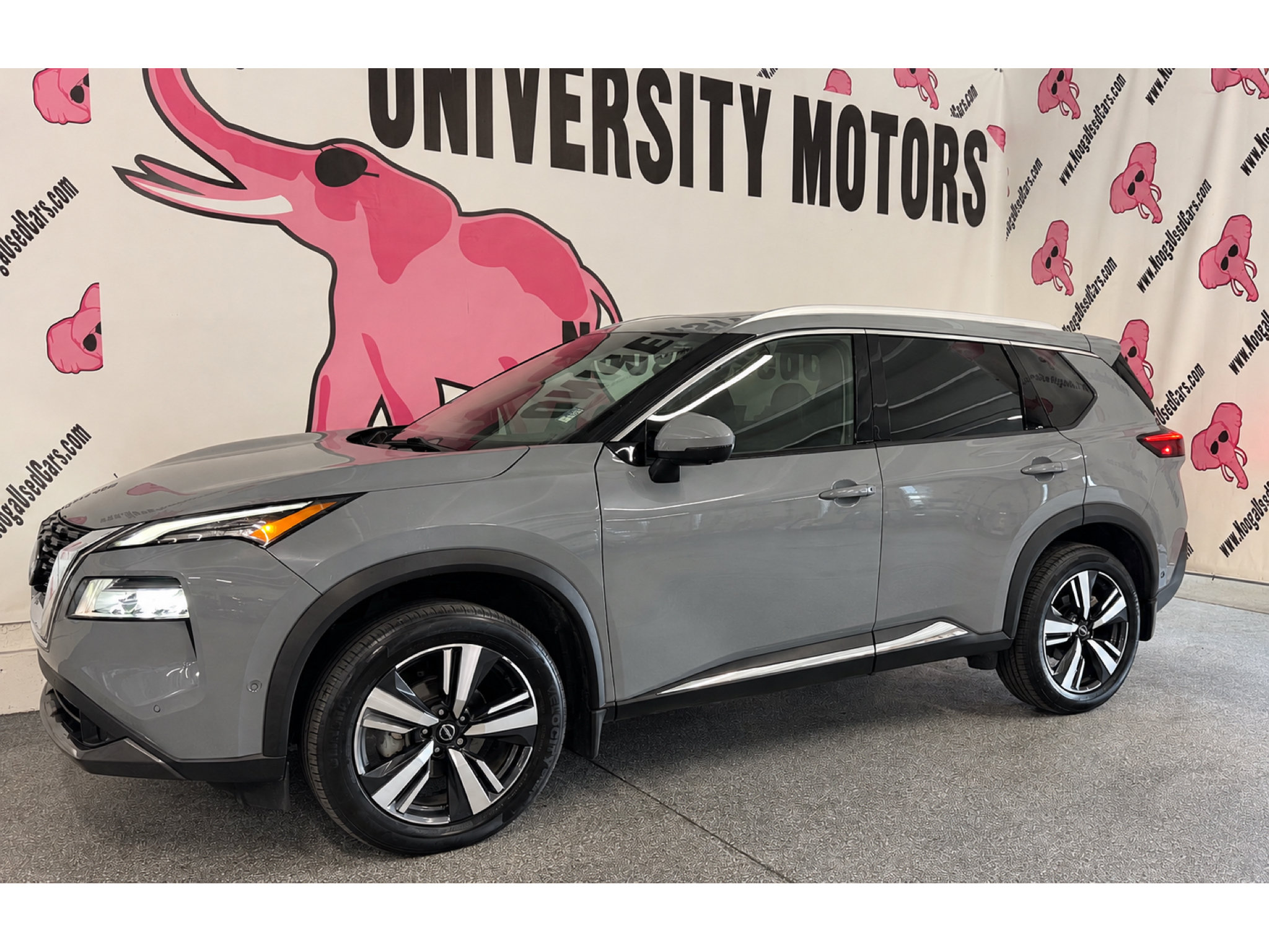 Used 2023 Nissan Rogue SL w/ SL Premium Package FWD image 6