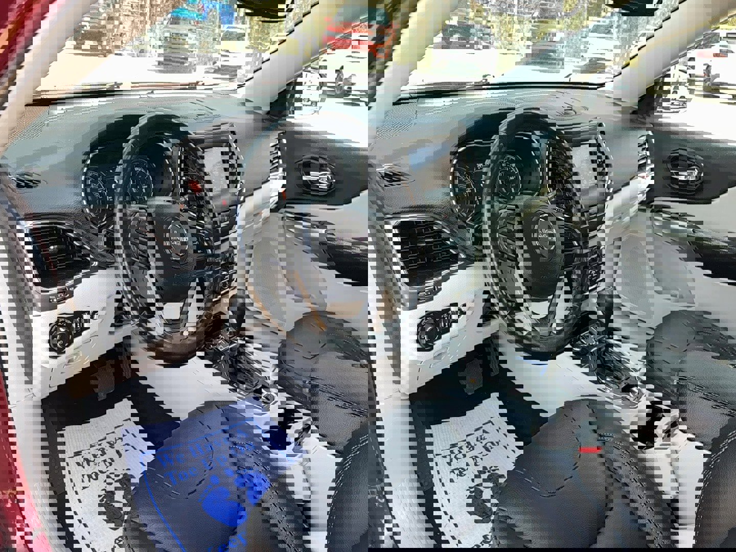 Used 2020 Jeep Cherokee Latitude Lux w/ Comfort/Convenience Group image 20