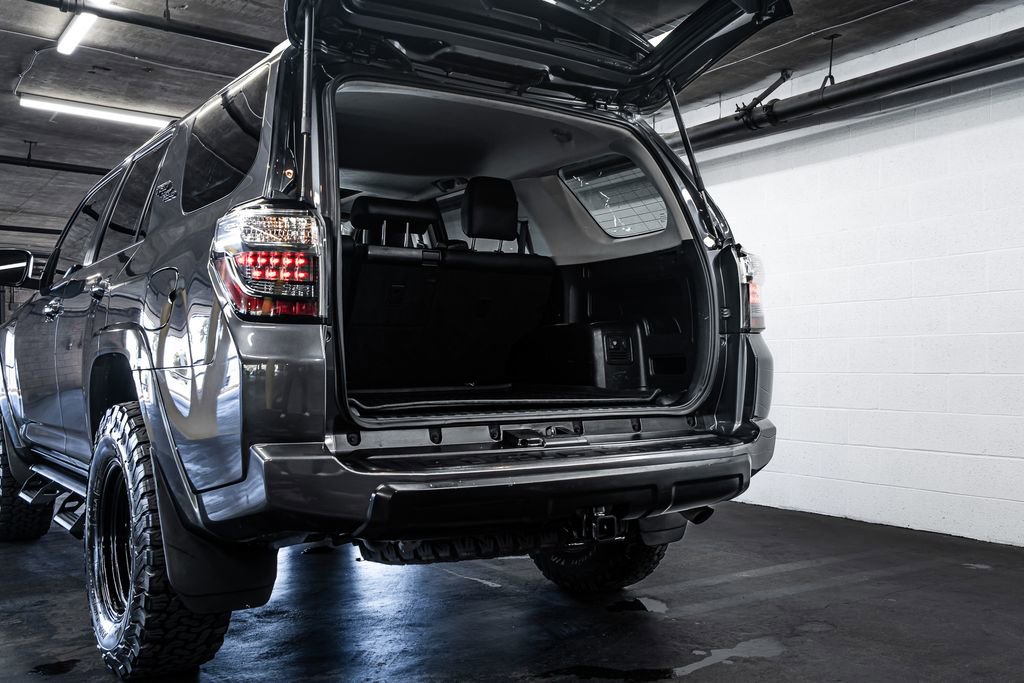 Used 2018 Toyota 4Runner TRD Off-Road Premium image 17