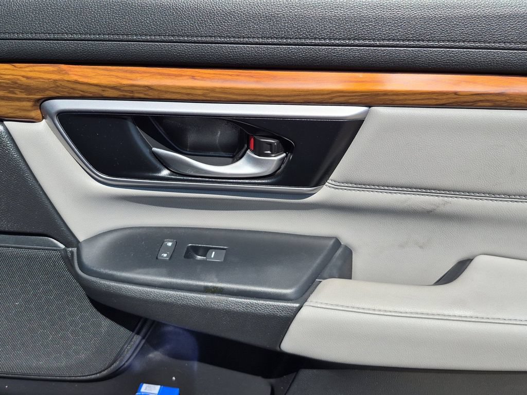 Used 2022 Honda CR-V Touring image 10