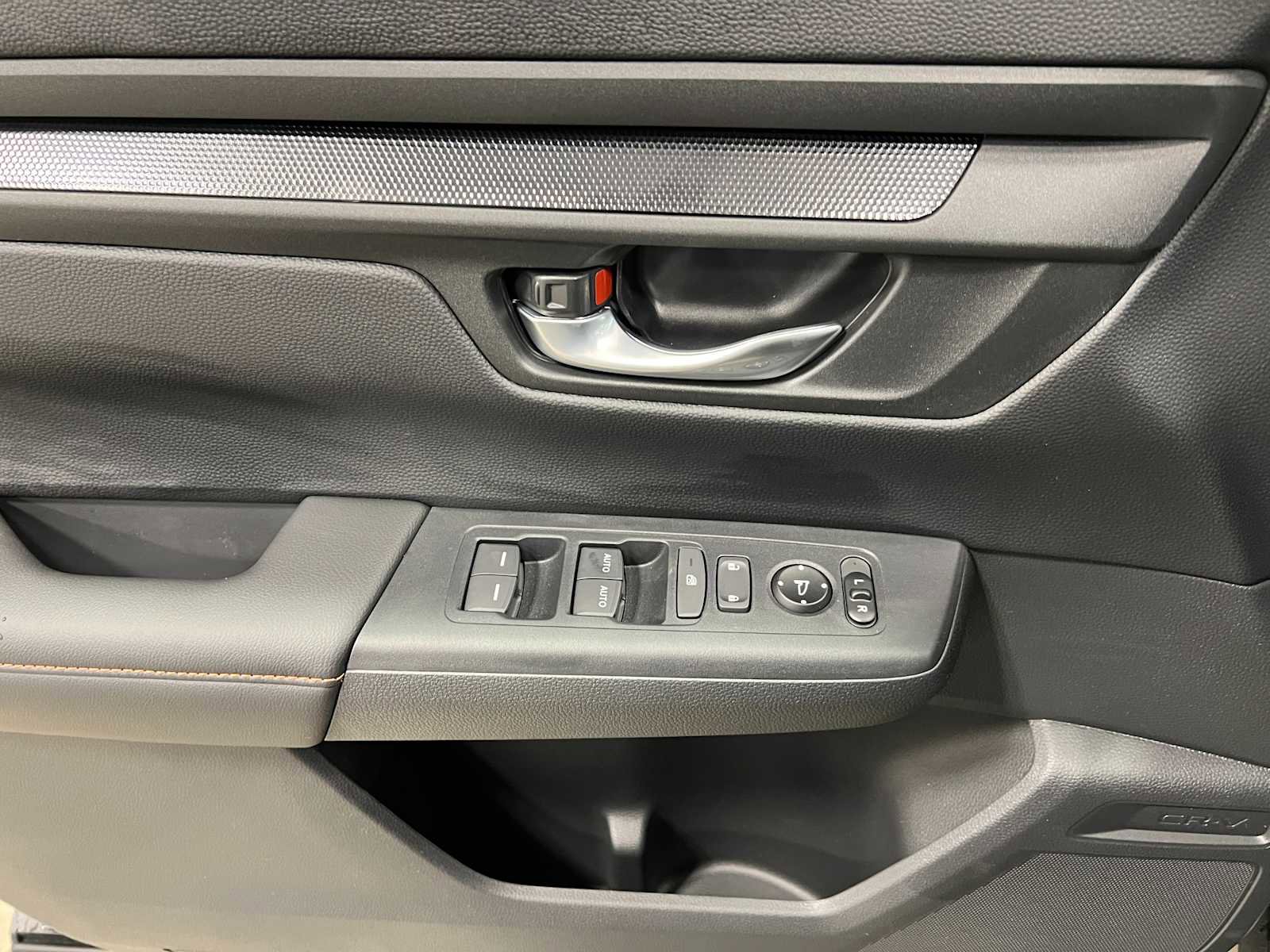 Certified 2025 Honda CR-V Sport image 14