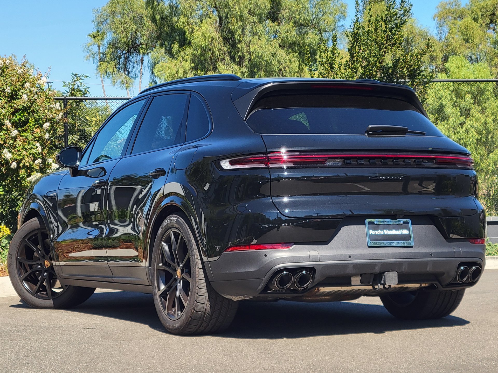 Used 2026 Porsche Cayenne S AWD/4WD image 3