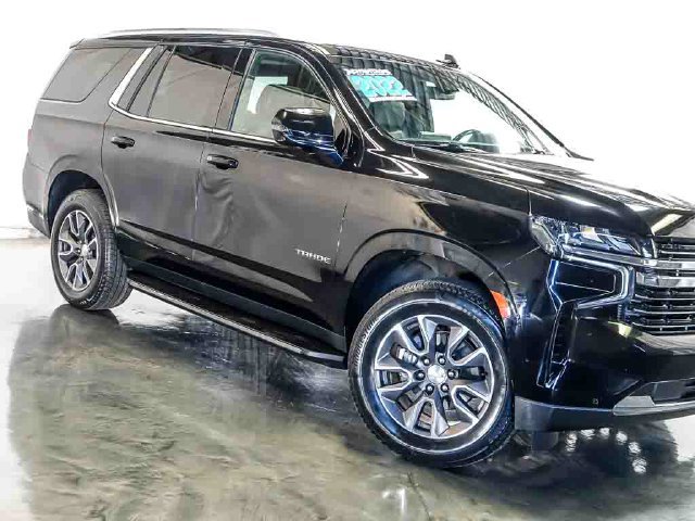 Used 2022 Chevrolet Tahoe LT w/ Luxury Package AWD/4WD image 5