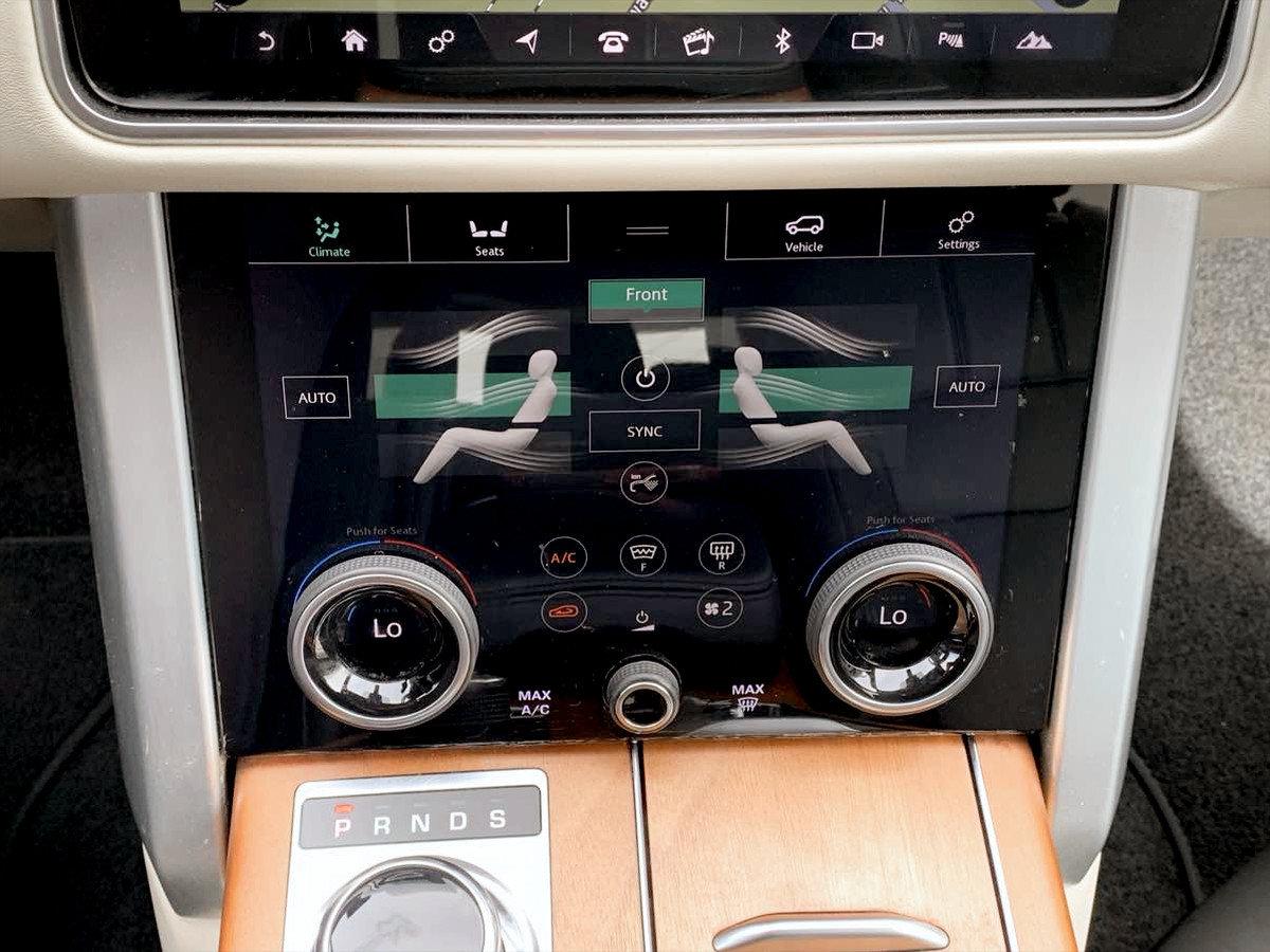 Used 2018 Land Rover Range Rover Supercharged AWD/4WD image 28