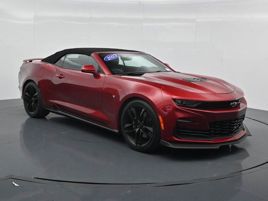 Used 2023 Chevrolet Camaro SS RWD image 3