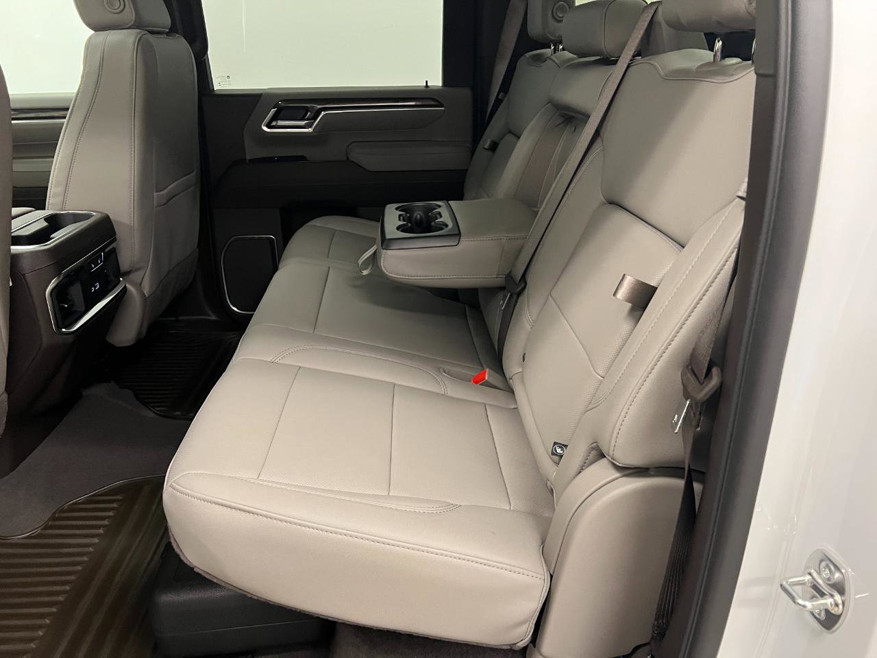 New 2026 Chevrolet Silverado 3500 LTZ w/ LTZ Plus Package AWD/4WD image 32