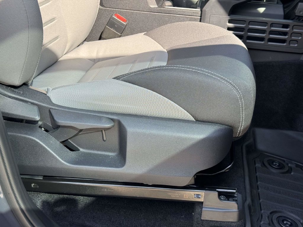 Certified 2025 Toyota Tacoma TRD Sport AWD/4WD image 13