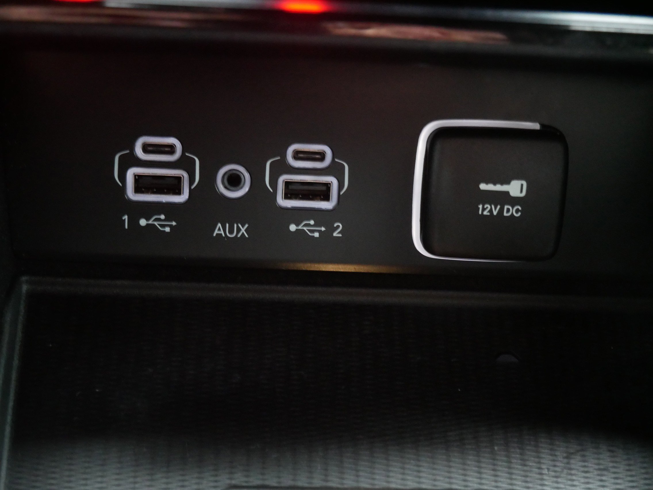 Used 2022 Jeep Grand Cherokee Overland w/ Luxury Tech Group IV image 33