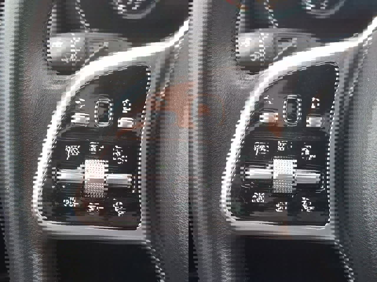 Used 2022 Mercedes-Benz GLC 300 4MATIC image 23