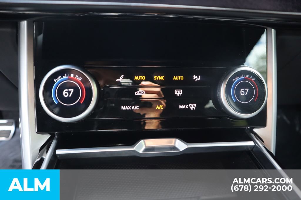 Used 2023 Land Rover Range Rover SE image 38